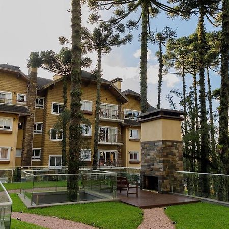Topázio 304 - Apartamento com piscina aquecida, próximo à museu, restaurantes e cervejarias. Gramado Exterior foto