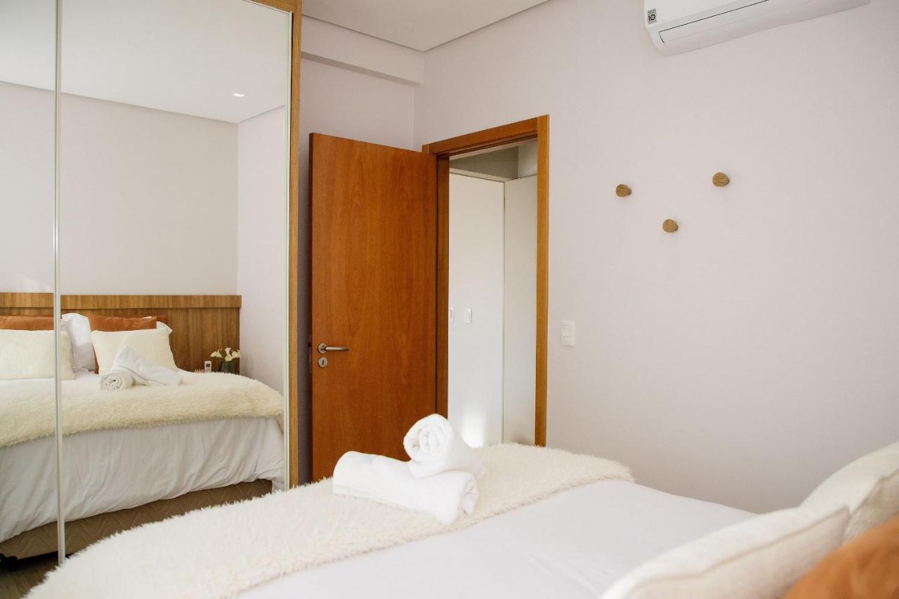 Topázio 304 - Apartamento com piscina aquecida, próximo à museu, restaurantes e cervejarias. Gramado Exterior foto